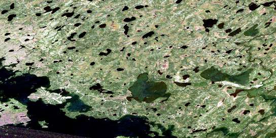 Air photo: Sandybank Lake Satellite Image map 053H13 at 1:50,000 Scale