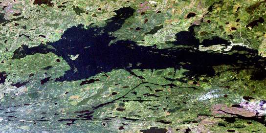 Air photo: Red Sucker Lake Satellite Image map 053K04 at 1:50,000 Scale