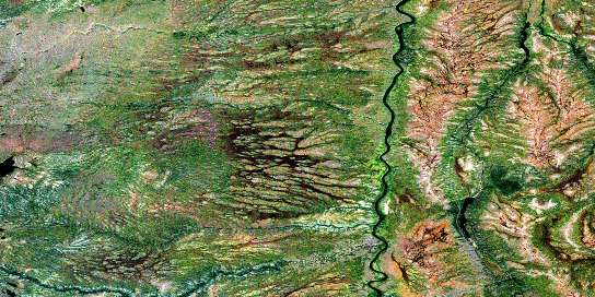 Air photo: Deer Neck Island Satellite Image map 053N09 at 1:50,000 Scale