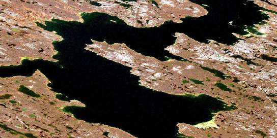 Kaminuriak Lake Satellite Map 055L13 at 1:50,000 scale - National Topographic System of Canada (NTS) - Orthophoto