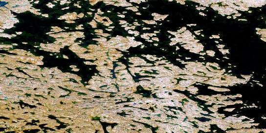 Air photo: Tehek Lake Satellite Image map 056D13 at 1:50,000 Scale