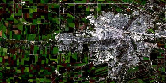 Winnipeg Satellite Map 062H14 at 1:50,000 scale - National Topographic System of Canada (NTS) - Orthophoto