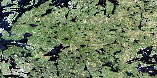 Bleasdell Lake Satellite Map 064D09 at 1:50,000 scale - National Topographic System of Canada (NTS) - Orthophoto