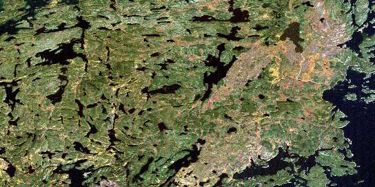 Perry Lake Satellite Map 064D15 at 1:50,000 scale - National Topographic System of Canada (NTS) - Orthophoto