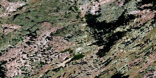 Putahow Lake Satellite Map 064N15 at 1:50,000 scale - National Topographic System of Canada (NTS) - Orthophoto