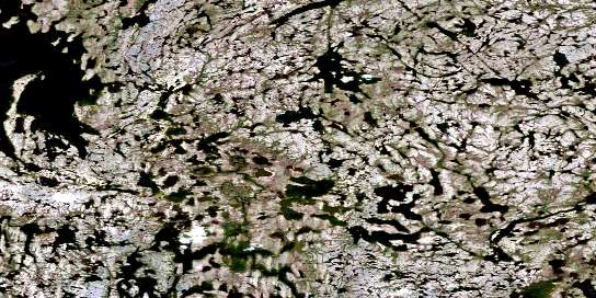 Air photo: Wakefield Lake Satellite Image map 064P13 at 1:50,000 Scale
