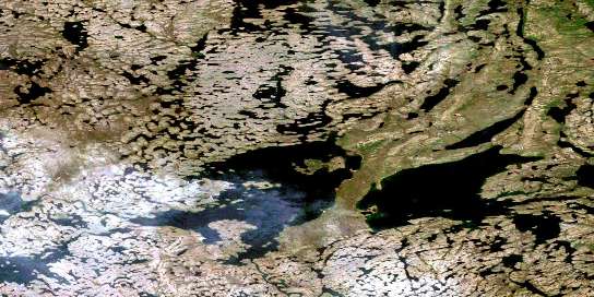 Air photo: Sealhole Lake Satellite Image map 065B15 at 1:50,000 Scale
