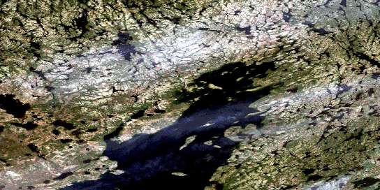Air photo: Kakoot Lake Satellite Image map 065D15 at 1:50,000 Scale