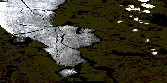 Air photo: South Henik Lake Satellite Image map 065H06 at 1:50,000 Scale