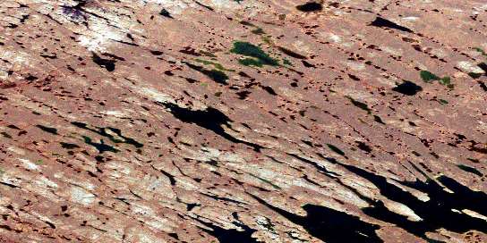 Air photo: Tikiraqtuuyuq Point Satellite Image map 065P07 at 1:50,000 Scale
