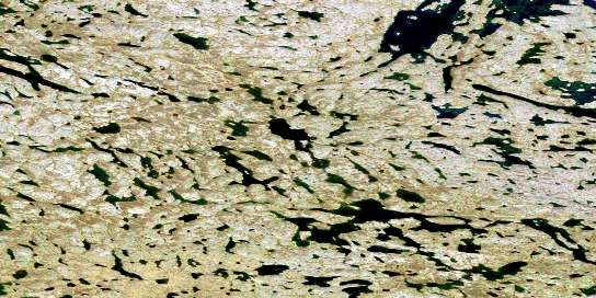 Air photo: Amarulik Lake Satellite Image map 066A16 at 1:50,000 Scale