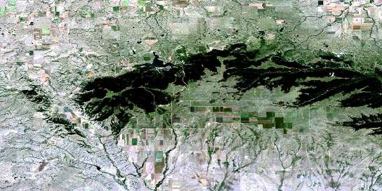Elkwater Lake Satellite Map 072E09 at 1:50,000 scale - National Topographic System of Canada (NTS) - Orthophoto