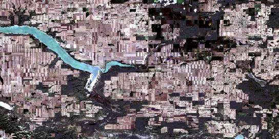 Air photo: Bengough Satellite Image map 072H06 at 1:50,000 Scale