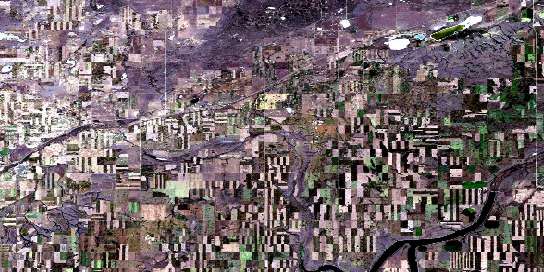Air photo: Gull Lake Satellite Image map 072K01 at 1:50,000 Scale