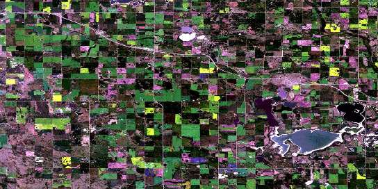 Innisfree Satellite Map 073E05 at 1:50,000 scale - National Topographic System of Canada (NTS) - Orthophoto