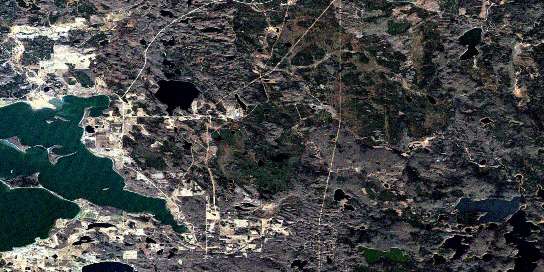 Air photo: Lac La Biche Satellite Image map 073L13 at 1:50,000 Scale