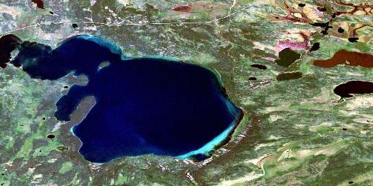 Air photo: Lac La-Plonge Satellite Image map 073O03 at 1:50,000 Scale