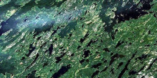Sandfly Lake Satellite Map 073O09 at 1:50,000 scale - National Topographic System of Canada (NTS) - Orthophoto