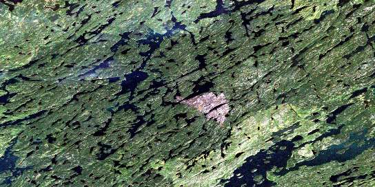 Air photo: Mctavish Lake Satellite Image map 073P14 at 1:50,000 Scale