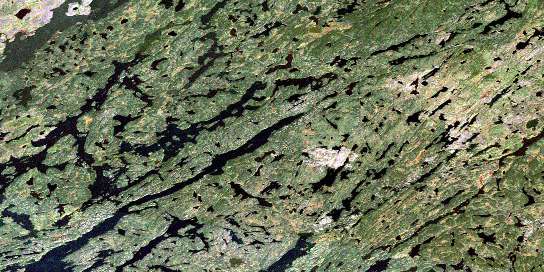 Air photo: Middle Foster Lake Satellite Image map 074A11 at 1:50,000 Scale
