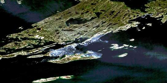 Air photo: Crackingstone Peninsula Satellite Image map 074N07 at 1:50,000 Scale