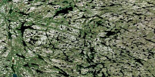 Tortuous Lake Satellite Map 075D13 at 1:50,000 scale - National Topographic System of Canada (NTS) - Orthophoto
