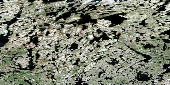 Air photo: Benjamin Lake Satellite Image map 075M02 at 1:50,000 Scale
