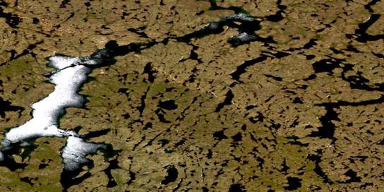 Air photo: Ptarmigan Lake Satellite Image map 075O11 at 1:50,000 Scale