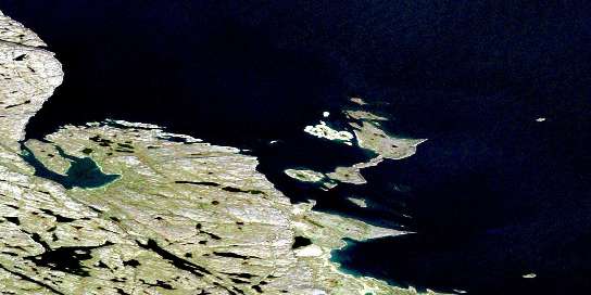 Air photo: Galena Island Satellite Image map 076N13 at 1:50,000 Scale
