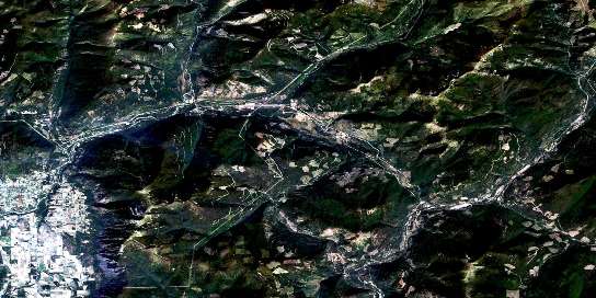 Yahk Satellite Map 082F01 at 1:50,000 scale - National Topographic System of Canada (NTS) - Orthophoto