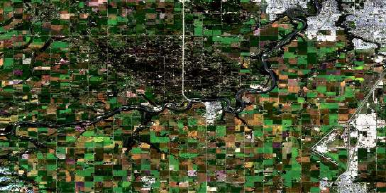 Leduc Satellite Map 083H05 at 1:50,000 scale - National Topographic System of Canada (NTS) - Orthophoto