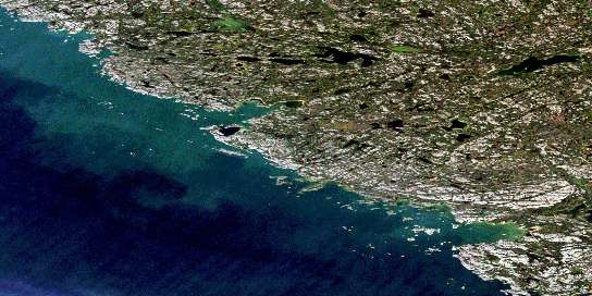 Air photo: Matonabbee Point Satellite Image map 085I04 at 1:50,000 Scale