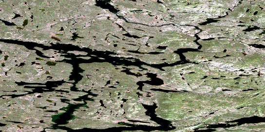 Rocknest Lake Satellite Map 086G09 at 1:50,000 scale - National Topographic System of Canada (NTS) - Orthophoto