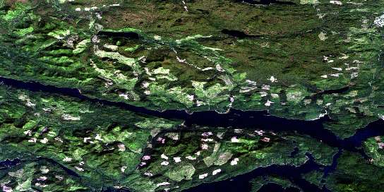 Air photo: Quatsino Satellite Image map 092L12 at 1:50,000 Scale