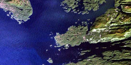 Air photo: Goose Bay Satellite Image map 092M05 at 1:50,000 Scale