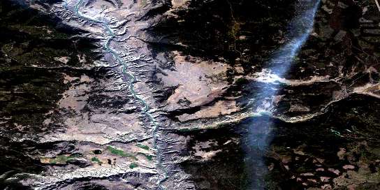 Air photo: Dog Creek Satellite Image map 092O09 at 1:50,000 Scale