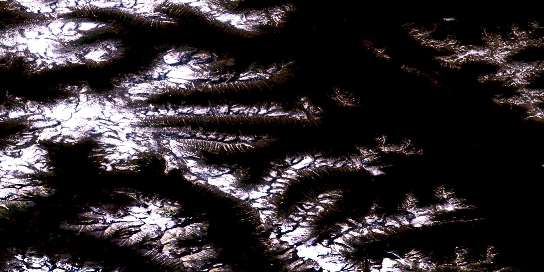 Air photo: Thudaka Peak Satellite Image map 094E15 at 1:50,000 Scale