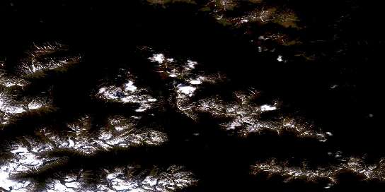Air photo: Johiah Lake Satellite Image map 094L02 at 1:50,000 Scale