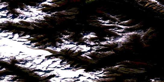 Air photo: Mount Sir James Macbrien Satellite Image map 095L04 at 1:50,000 Scale