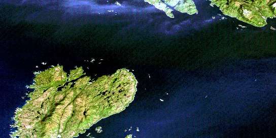 Air photo: Dundas Island Satellite Image map 103J10 at 1:50,000 Scale